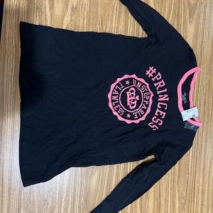 The Children’s Place long sleeve girls shirt.